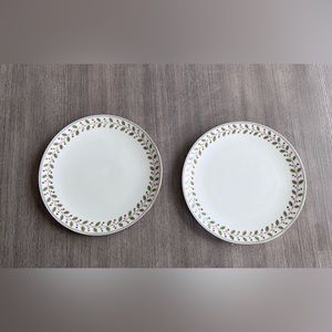 Vintage Wedgwood Floria pattern dinner plate